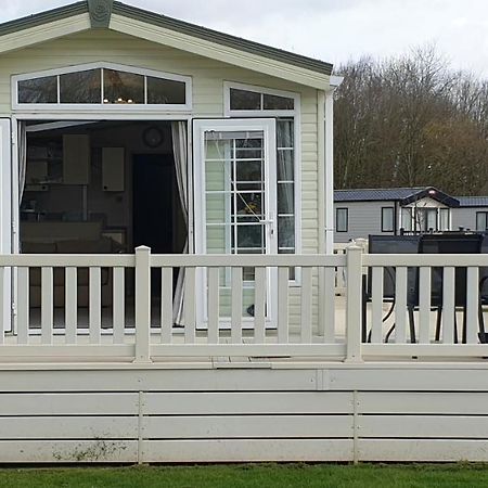 Caravan In The Cotswolds Villa Cirencester Exterior photo