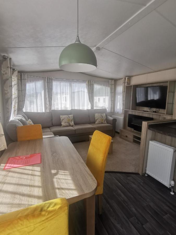 Caravan In The Cotswolds Villa Cirencester Exterior photo